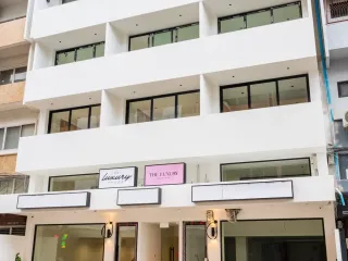 For rent retail Space in Watthana, Bangkok