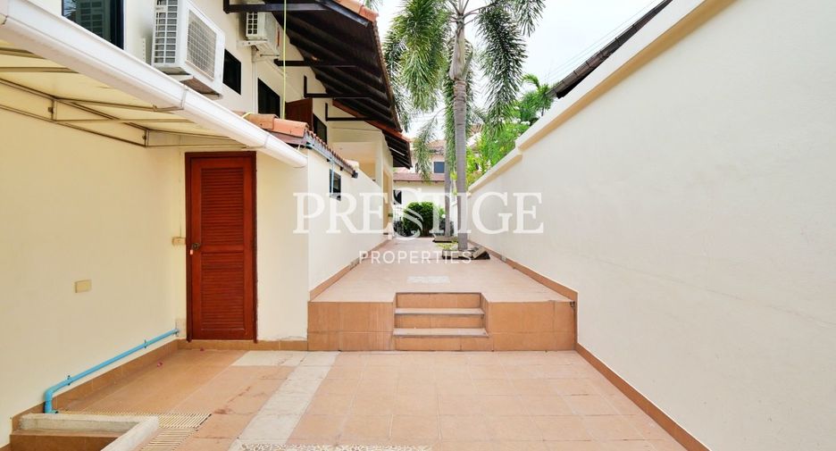 For rent 3 bedrooms house in Bang Lamung, Chonburi