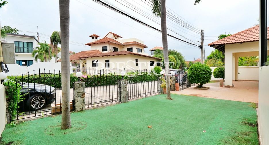 For rent 3 bedrooms house in Bang Lamung, Chonburi