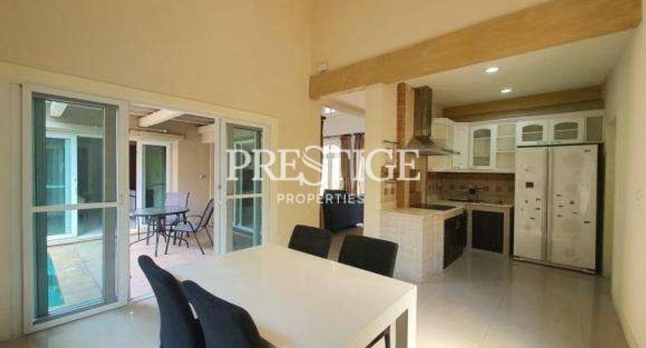 For sale そして for rent 3 ベッドルーム house in Bang Lamung, Chonburi