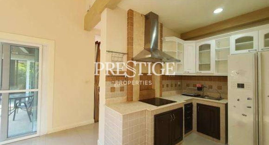 For sale そして for rent 3 ベッドルーム house in Bang Lamung, Chonburi