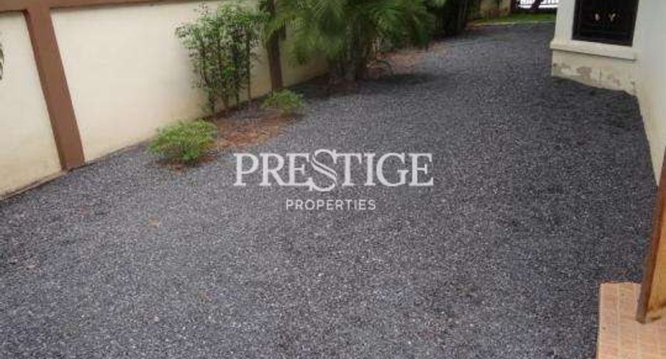 For rent 2 bedrooms house in Bang Lamung, Chonburi