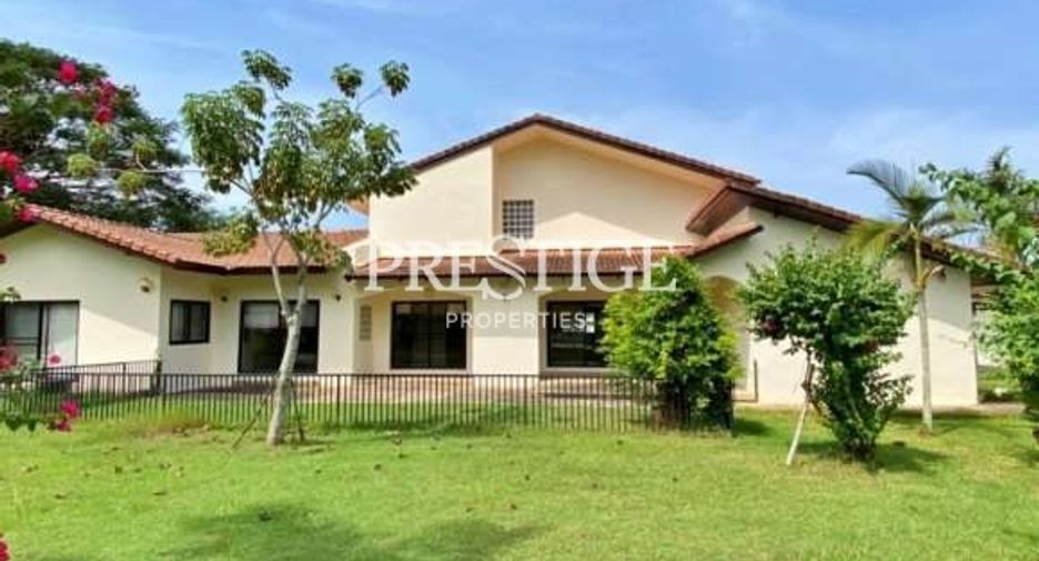 For rent 5 bedrooms house in Bang Lamung, Chonburi
