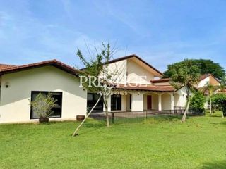 For Rent 5 Bedroom House In Bang Lamung, Chonburi