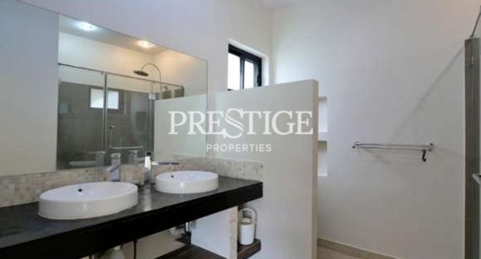 For rent 5 bedrooms house in Bang Lamung, Chonburi