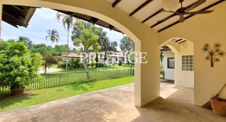 For rent 5 bedrooms house in Bang Lamung, Chonburi