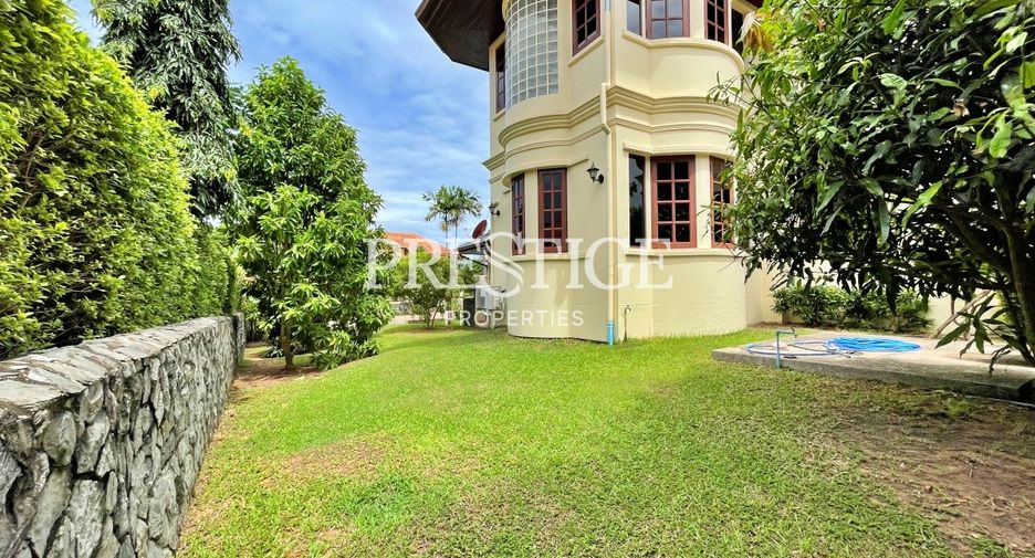 For rent 4 bedrooms house in Bang Lamung, Chonburi