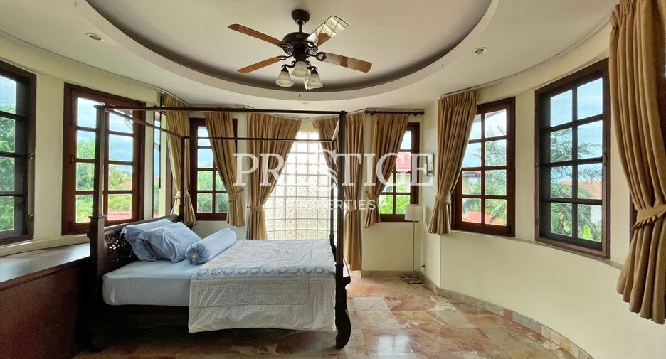 For rent 4 bedrooms house in Bang Lamung, Chonburi