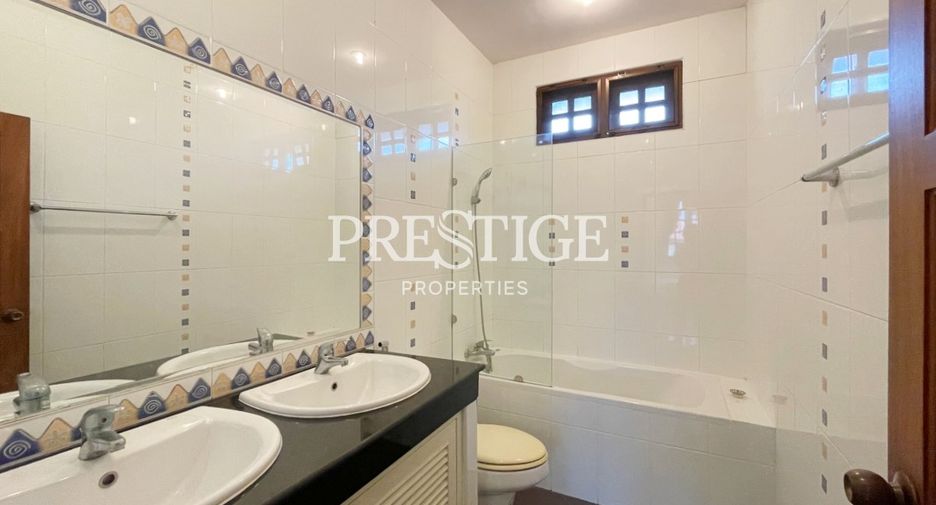 For rent 4 bedrooms house in Bang Lamung, Chonburi