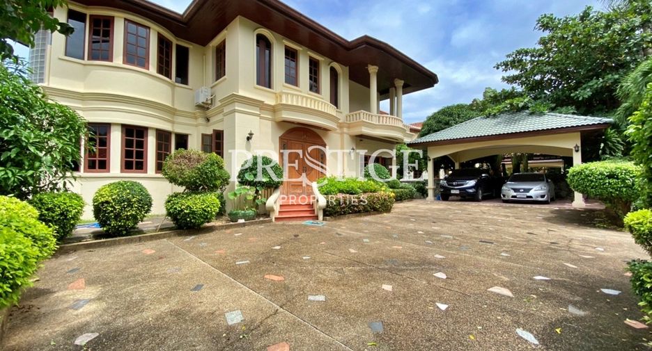 For rent 4 bedrooms house in Bang Lamung, Chonburi