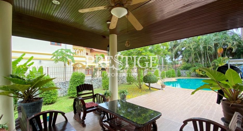 For rent 4 bedrooms house in Bang Lamung, Chonburi