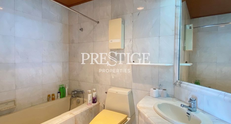 For rent 3 bedrooms condo in Bang Lamung, Chonburi