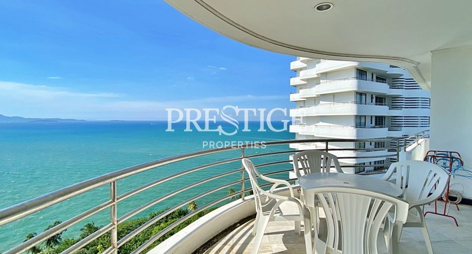For rent 3 bedrooms condo in Bang Lamung, Chonburi