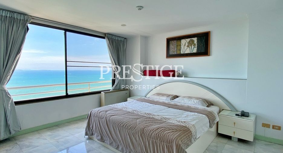 For rent 3 bedrooms condo in Bang Lamung, Chonburi