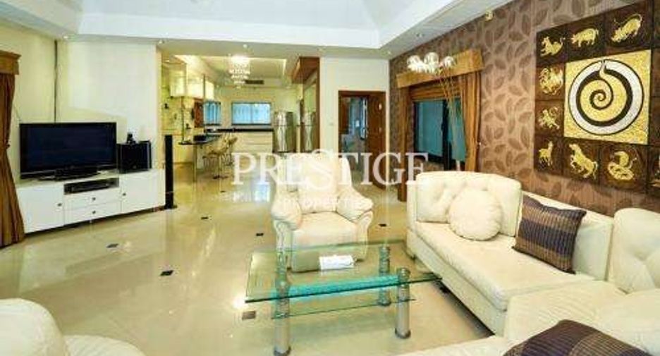 For rent 4 bedrooms house in Jomtien, Pattaya