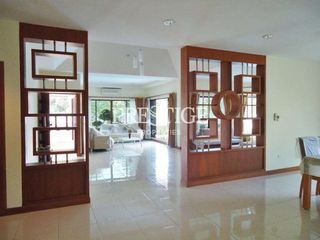 Casa en alquiler de 3 habitaciones en Ban Khai, Rayong
