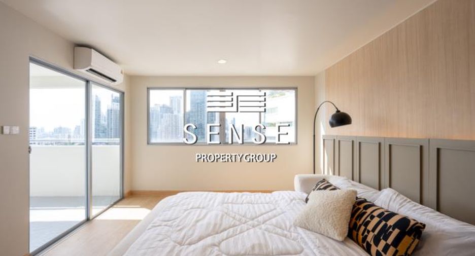 For sale 2 bedrooms condo in Khlong Toei, Bangkok