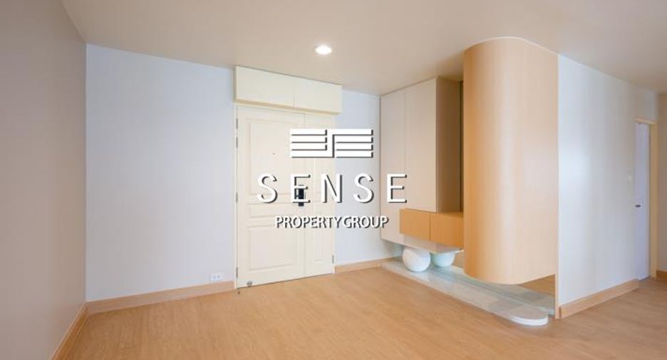 For sale 2 bedrooms condo in Khlong Toei, Bangkok