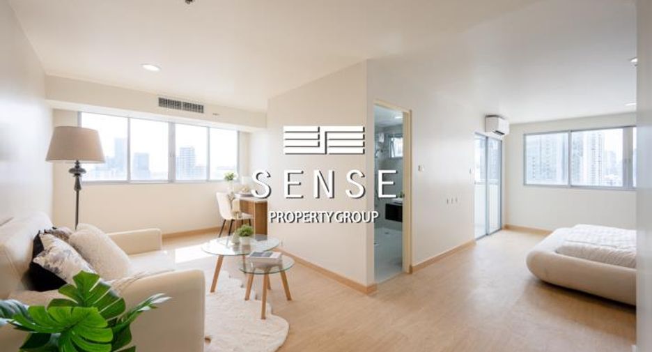 For sale 2 bedrooms condo in Khlong Toei, Bangkok