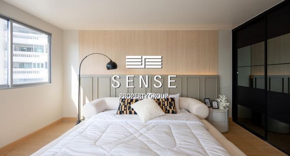 For sale 2 bedrooms condo in Khlong Toei, Bangkok