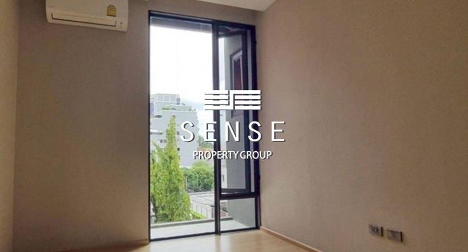 For sale 2 bedrooms condo in Huai Khwang, Bangkok