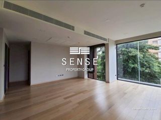 For sale 2 bedrooms condo in Huai Khwang, Bangkok