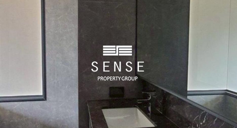 For sale 2 bedrooms condo in Huai Khwang, Bangkok