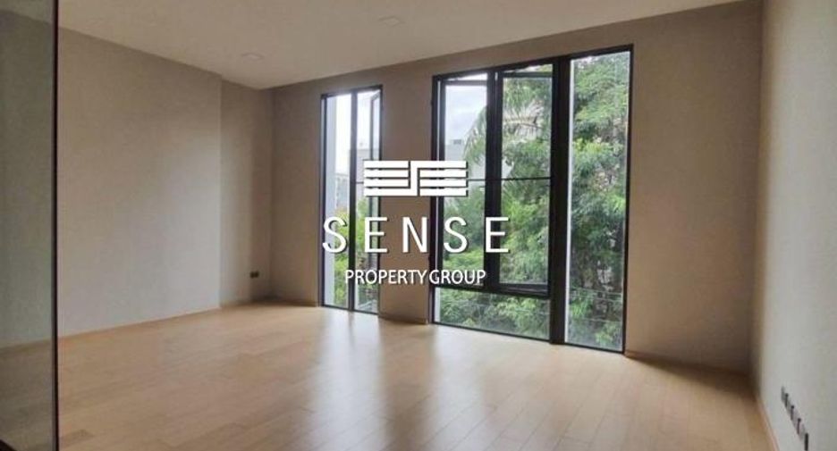 For sale 2 bedrooms condo in Huai Khwang, Bangkok