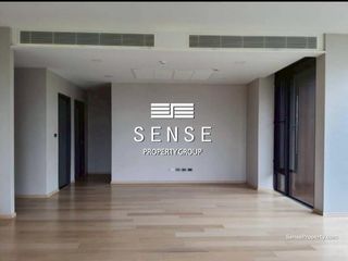 For sale 2 bedrooms condo in Huai Khwang, Bangkok