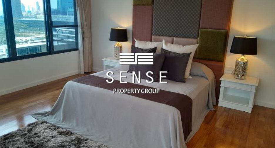 For rent 2 bedrooms condo in Khlong Toei, Bangkok