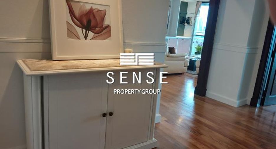 For rent 2 bedrooms condo in Khlong Toei, Bangkok