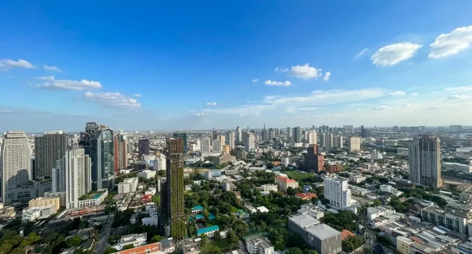 À louer 2 chambres condo à Khlong Toei, Bangkok