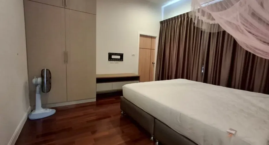 For rent 3 bedrooms house in Huay Yai, Pattaya