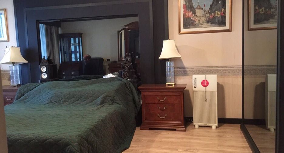 For sale 1 bed condo in Dusit, Bangkok