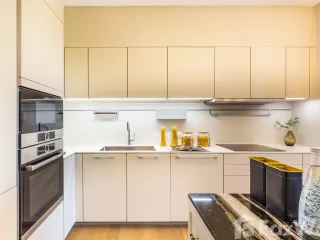 For sale 2 ベッドルーム condo in Pathum Wan, Bangkok