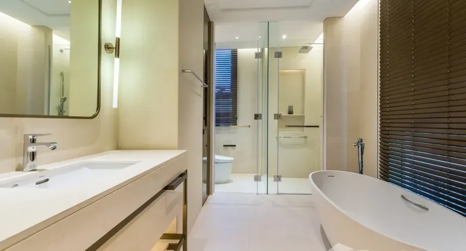For sale 2 ベッドルーム condo in Pathum Wan, Bangkok