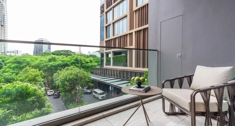 For sale 2 ベッドルーム condo in Pathum Wan, Bangkok