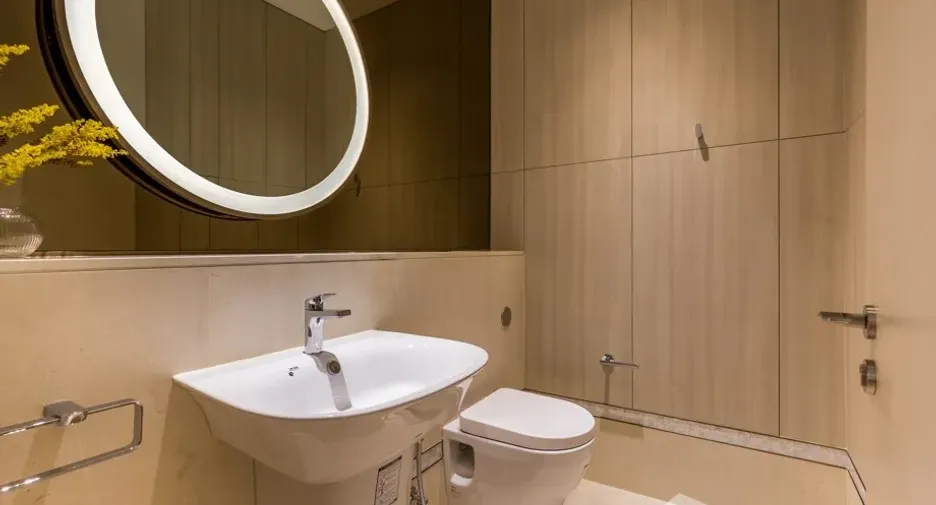 For sale 2 ベッドルーム condo in Pathum Wan, Bangkok