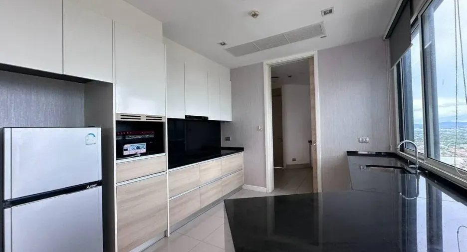À vendre 3 chambres condo à Jomtien, Pattaya