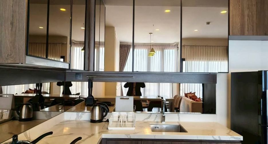 Condo en alquiler de 4 habitaciones en Watthana, Bangkok