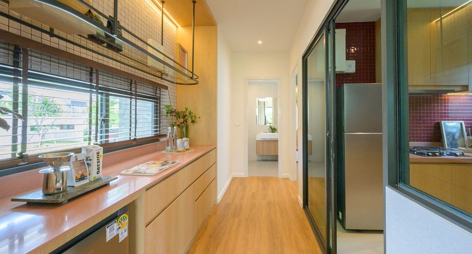 For sale 4 ベッドルーム house in Bang Lamung, Chonburi