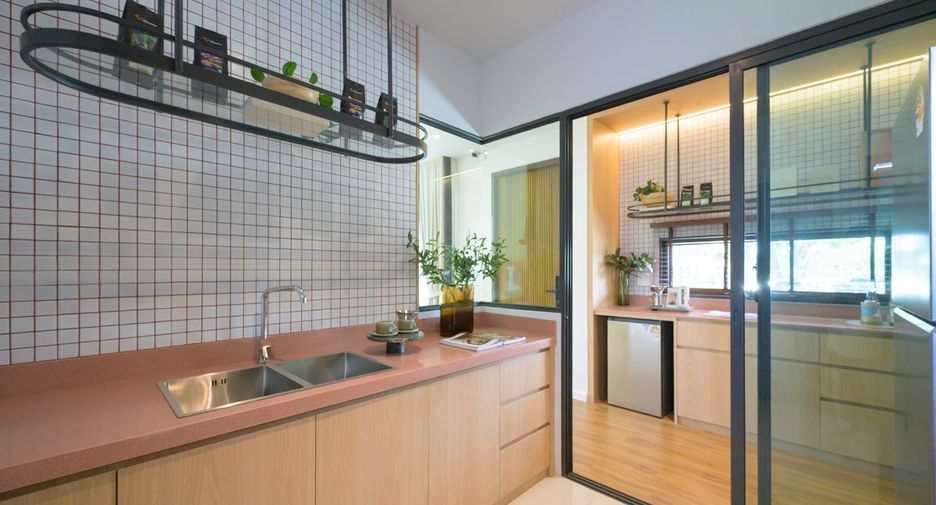 For sale 4 ベッドルーム house in Bang Lamung, Chonburi