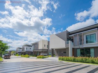 Haus zum Kauf mit 4 Zimmer in Bang Lamung, Chonburi