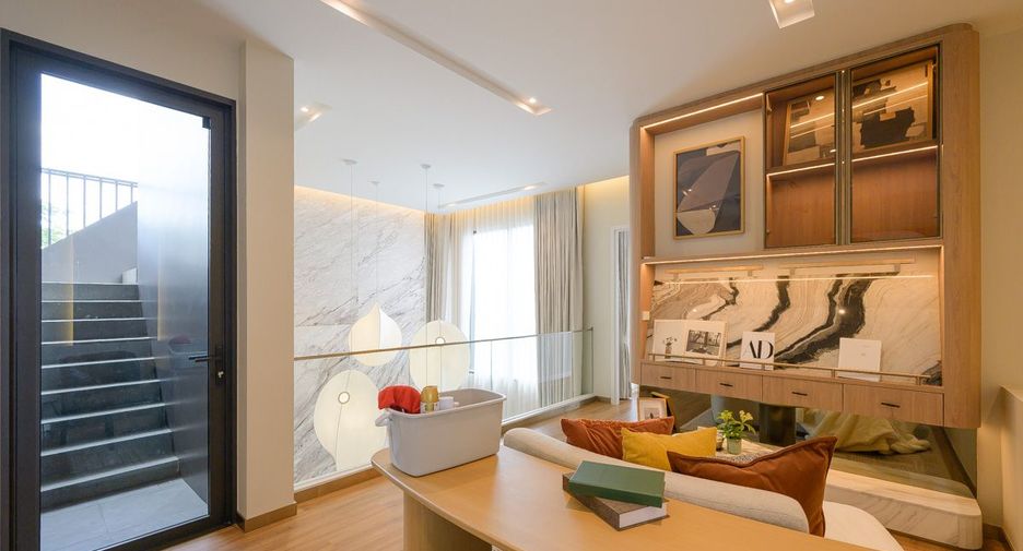 Haus zum Kauf mit 4 Zimmer in Bang Lamung, Chonburi