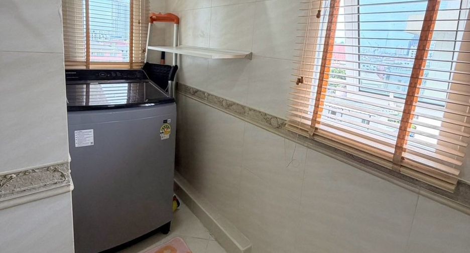 For sale 2 ベッドルーム condo in Bang Lamung, Chonburi