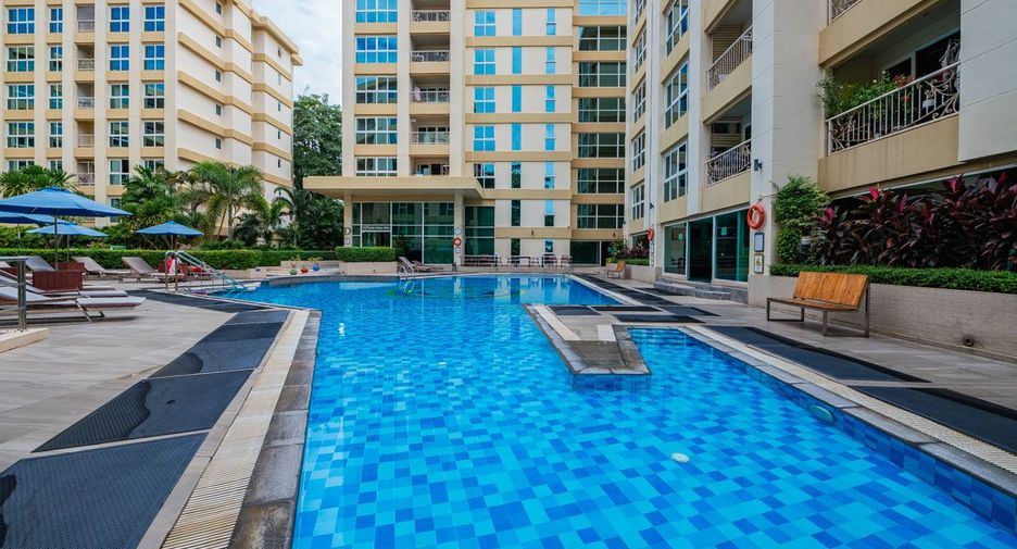 For sale 2 ベッドルーム condo in Bang Lamung, Chonburi