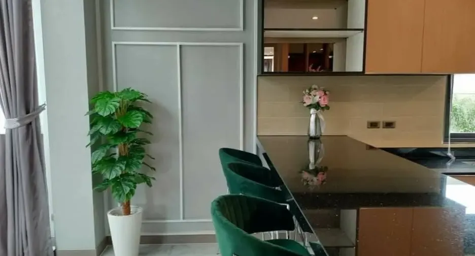 À louer 4 chambres villa à Huay Yai, Pattaya