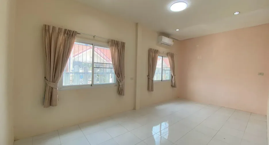 Casa adosada en venta de 2 habitaciones en Hua Hin, Prachuap Khiri Khan