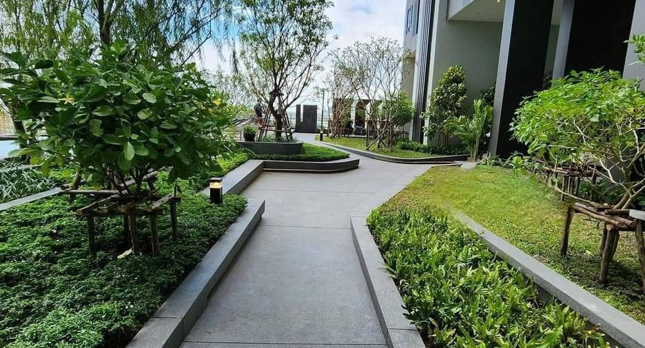 For sale 1 bed condo in Bang Na, Bangkok
