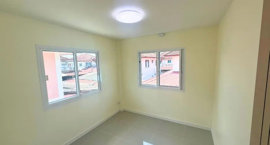 For sale 2 bedrooms townhouse in Bang Bon, Bangkok